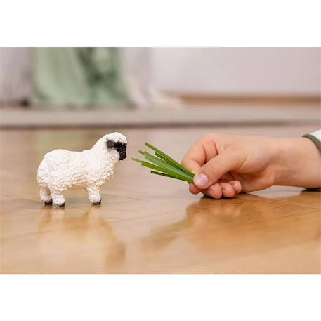 Farm world mouton à nez noir du valais Blanc et noir 2 - vertbaudet enfant 