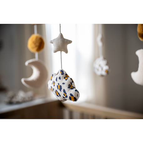 Mobile musical bébé en bois avec 4 jouets - leopard Ecru/caramel 5 - vertbaudet enfant 