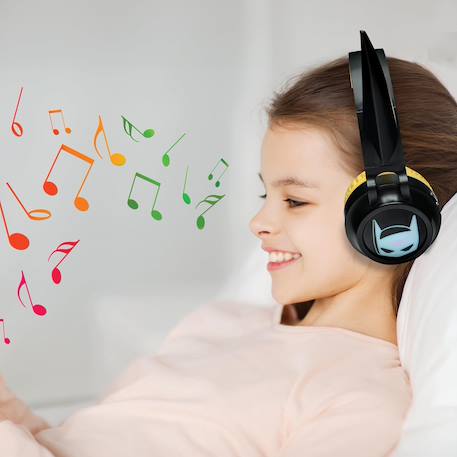Casque 3D lumineux pliable bluetooth® et filaire Batman avec limitation du volume , Rechargeable, Micro Intégré, Lecteur Carte SD Noir 3 - vertbaudet enfant 