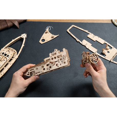 Le Rêve de Sérénité – Maquette mécanique de voilier à assembler en bois Brown 6 - vertbaudet enfant 