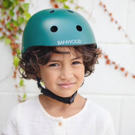 Casque de vélo abs pour enfants de 3 à 7 ans protection Blanc+Bleu marine+Chrome+Crème+Menthe+Noir+Rayures+Rose+Rouge+Vert foncé 26 - vertbaudet enfant 