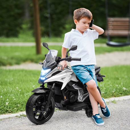 Moto électrique enfant honda nc750x - musiques, feux av led, entrée usb mp3 jack - 2 roues auxiliaires Blanc+Bleu+Rouge 2 - vertbaudet enfant 