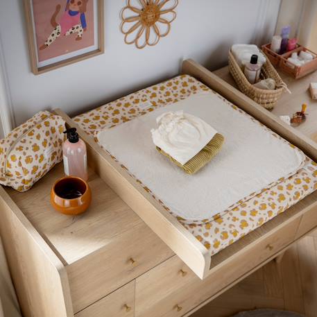 Matelas à langer avec sa housse en double gaze de coton et sa serviette - petit chou Ecru/rose 4 - vertbaudet enfant 