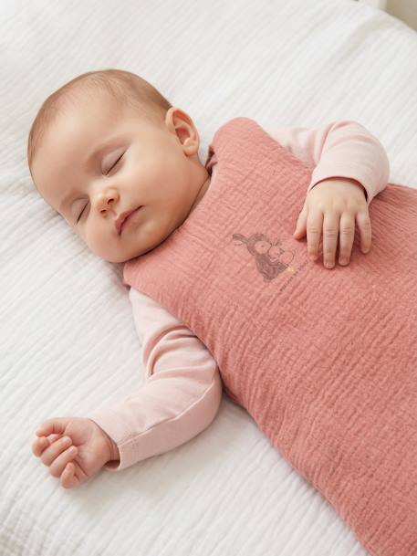 Gigoteuse en gaze de coton LAPIN vieux rose 1 - vertbaudet enfant 