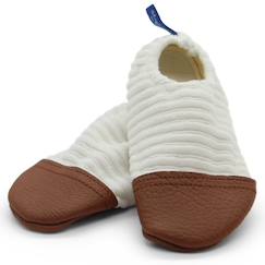 Chaussures-Chaussons les petits velours écru (pointures 21-23)