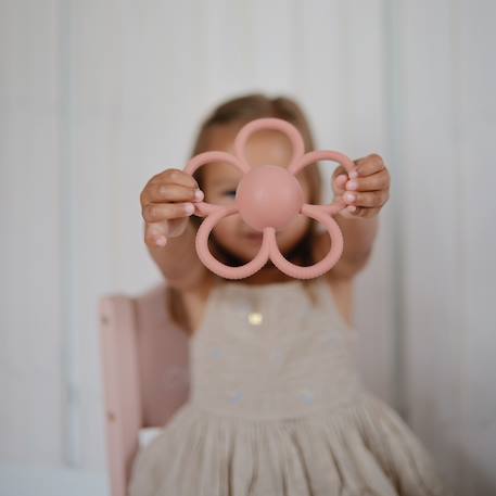 Jouet de dentition en silicone daisy Rose+Violet 3 - vertbaudet enfant 