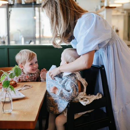 Bavoir bébé à manches longues imperméable – protection repas et activités sans taches Bleu, écru 2 - vertbaudet enfant 