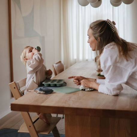 Bavoir bébé manches longues imperméable – protection repas avec poche récupératrice Beige+Rose 5 - vertbaudet enfant 