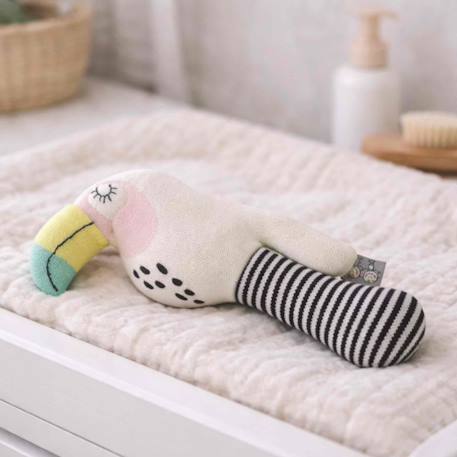 Hochet tricoté en coton bio Beige, chien+Beige, singe+Bleu, ourson+Gris, dino+Multicolore, lapin+Multicolore, toucan+Rose 30 - vertbaudet enfant 