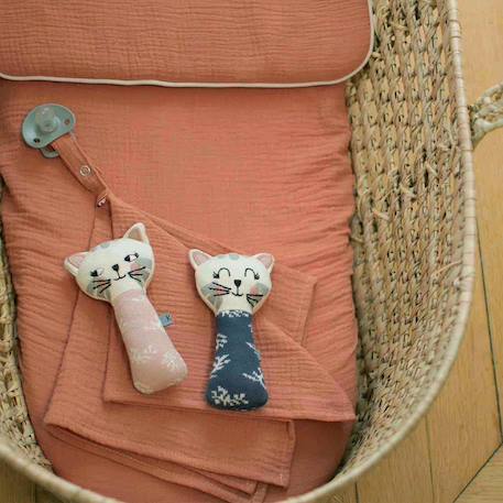 Hochet tricoté en coton bio Bleu 5 - vertbaudet enfant 