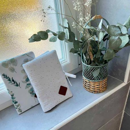 Protège carnet de santé bébé en coton eucalyptus Eucalyptus, vert, gris 4 - vertbaudet enfant 