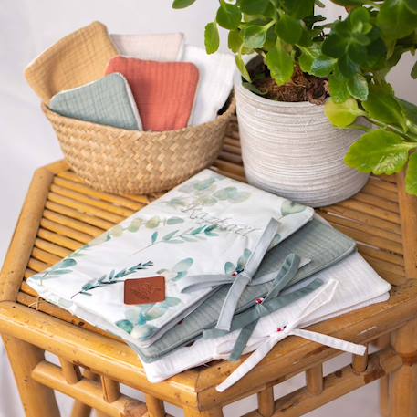 Protège carnet de santé bébé en coton eucalyptus Eucalyptus, vert, gris 2 - vertbaudet enfant 