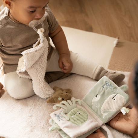 Livre sensoriel bébé en tissu avec miroir et textures – jouet d’éveil nomade dès la naissance Beige, marron+Gris, écru, vert d'eau 6 - vertbaudet enfant 