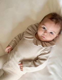 -Pull avec col à volants + pantalon en maille