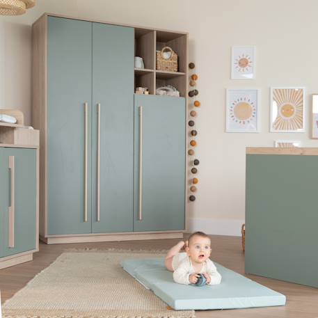 Armoire 3 portes 4 niches selva Vert sauge - noyer de virginie 2 - vertbaudet enfant 