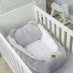 Puériculture-Cale bébé, emmaillotage-Cocon bébé matelassé nid réducteur de lit