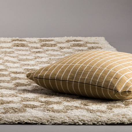 Tapis damier poils longs doux et volumineux checkers Beige sable+Bleu naturel+Gris minéral+Jaune naturel+Rose poudrée+Terracotta+Vert naturel 5 - vertbaudet enfant 
