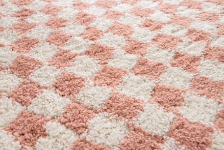 Tapis damier poils longs doux et volumineux checkers Beige sable+Bleu naturel+Gris minéral+Jaune naturel+Rose poudrée+Terracotta+Vert naturel 29 - vertbaudet enfant 