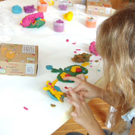 Pâte à modeler 'yuki' naturelle & vegan bio set de 4 pots Multicolore 6 - vertbaudet enfant 