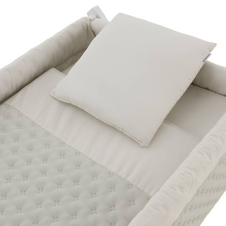 Berceau à pieds croisés en bois de hêtre avec roulettes et matelas Beige / Blanc / Camel+Beige / Blanc / Gris+Beige / Blanc / Rose+Beige / Rose+Beige / Vert / Blanc à motifs+Blanc / Beige+Blanc / Gris+Blanc / Rose+Blanc / Rose à motifs+Vert / Blanc+Vert / Blanc à motifs 33 - vertbaudet enfant 