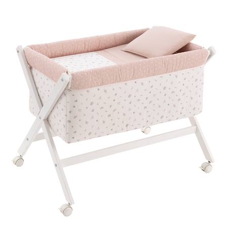 Berceau à pieds croisés en bois de hêtre avec roulettes et matelas Beige / Blanc / Camel+Beige / Blanc / Gris+Beige / Blanc / Rose+Beige / Rose+Beige / Vert / Blanc à motifs+Blanc / Beige+Blanc / Gris+Blanc / Rose+Blanc / Rose à motifs+Vert / Blanc+Vert / Blanc à motifs 28 - vertbaudet enfant 