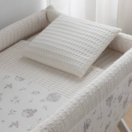 Berceau à pieds croisés en bois de hêtre avec roulettes et matelas Beige / Blanc / Camel+Beige / Blanc / Gris+Beige / Blanc / Rose+Beige / Rose+Beige / Vert / Blanc à motifs+Blanc / Beige+Blanc / Gris+Blanc / Rose+Blanc / Rose à motifs+Vert / Blanc+Vert / Blanc à motifs 7 - vertbaudet enfant 