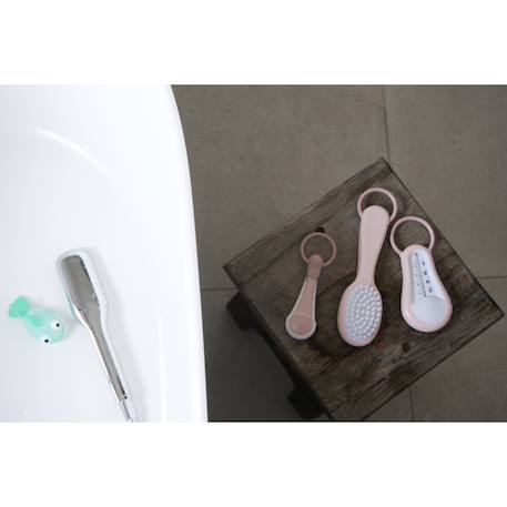 Set thermomètre de bain, coupe ongle et peigne brosse Rose ancienne+Vert bleu 4 - vertbaudet enfant 
