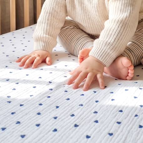 Drap housse berceau en gaze de coton lovio Bleu+Rouge 3 - vertbaudet enfant 