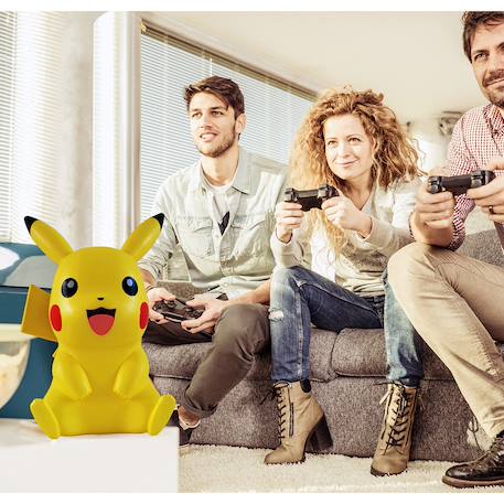 Lampe led pokémon figurine pikachu assis avec télécommande Jaune 6 - vertbaudet enfant 