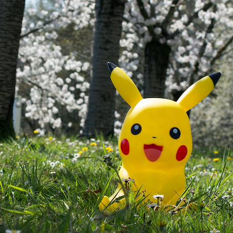 Lampe led pokémon figurine pikachu assis avec télécommande Jaune 3 - vertbaudet enfant 