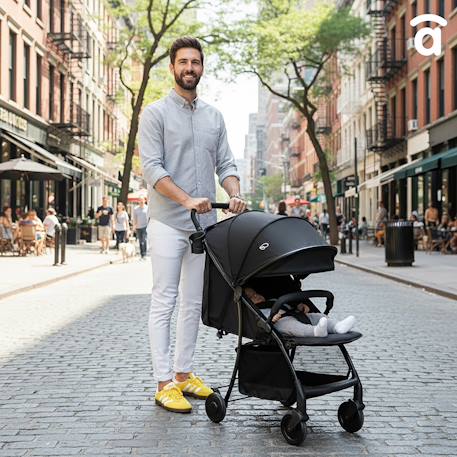 Poussette urbaine légère et compacte Milan Noir et violet 2 - vertbaudet enfant 
