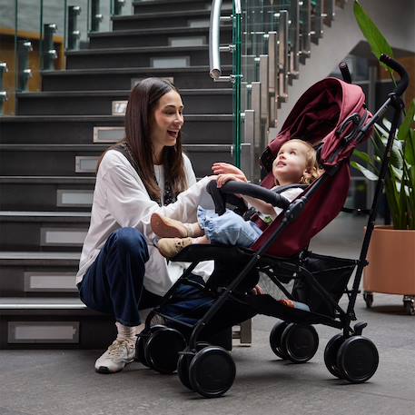 Poussette Kinderkraft SIESTA 2 légère 7,9 kg jusqu’à 22 kg, pliage canne, dossier réglable, harnais 5 points Gris+Noir+Rouge 2 - vertbaudet enfant 