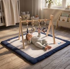 Jouet-Premier âge-Tapis d'éveil et portiques-Arche d'éveil bois avec 4 jouets