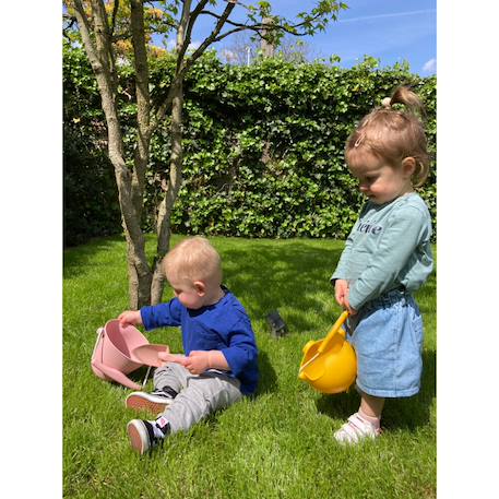 Arrosoir de plage en silicone souple Bleu+Bleu Gris+Green+Grey+Jaune+Pink+Rouge+Violet 20 - vertbaudet enfant 