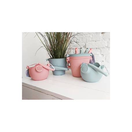 Seau de plage en silicone souple Bleu+Bleu gris+Blue+Dark moss green+Grey+Gris+Mint+Mustard+Orange+Petrol blue+Purple+Red+Rose+Rouge cerise+Sage green+Violet 10 - vertbaudet enfant 