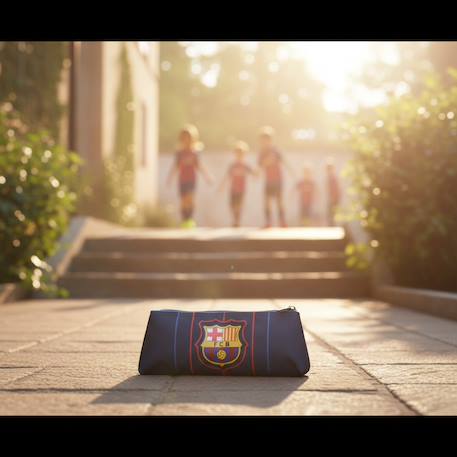 Trousse plate tissu synthétique à rayures fc barcelone Bleu marine 2 - vertbaudet enfant 