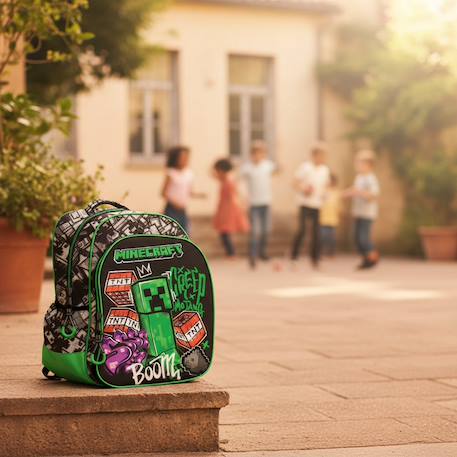 Sac à dos maternelle minecraft en tissu synthétique imprimé metro art Noir / vert / gris 2 - vertbaudet enfant 