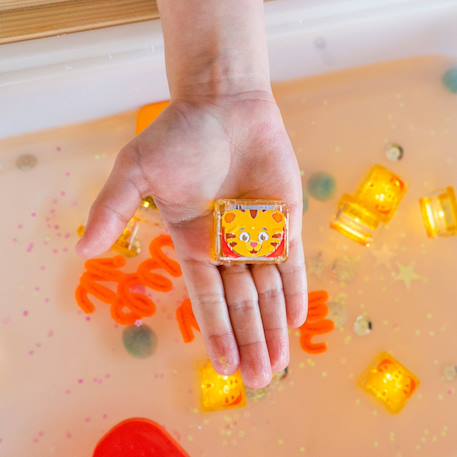 4 cubes lumineux daniel tigre brun Brun+Rose 3 - vertbaudet enfant 