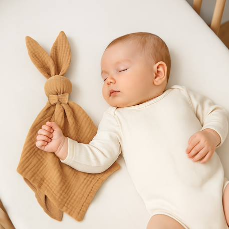 Doudou lapin  en gaze de coton jeanne Beige+Blanc+Blanc à pois or+Bleu+Camel+Écru+Gris+Rose+Terracotta+Vert de gris 26 - vertbaudet enfant 