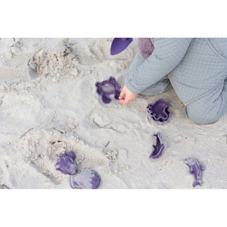 Set de 4 moules de plage en silicone souple Cherry red+Coral+Dark moss green+Dark purple+Light dusty purple+Midnight blue+Mint+Mustard+Petrol blue+Rust+Sage green 12 - vertbaudet enfant 