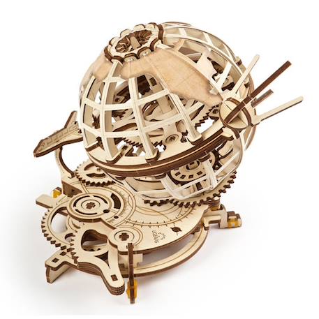 Globus – Maquette en bois mécanique à construire, globe terrestre rotatif Brown 2 - vertbaudet enfant 