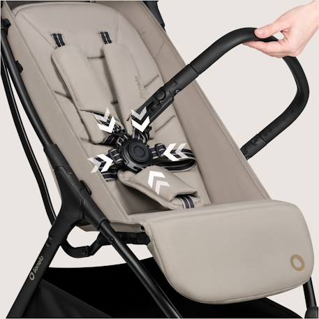 Poussette ultra-compacte agia légère jusqu’à 22 kg avec grand panier et pliage rapide Beige sand 4 - vertbaudet enfant 