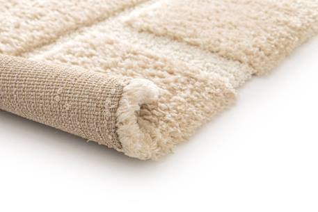 Tapis doux à relief en polyester recyclé murmure Beige sable+Blanc pur 3 - vertbaudet enfant 