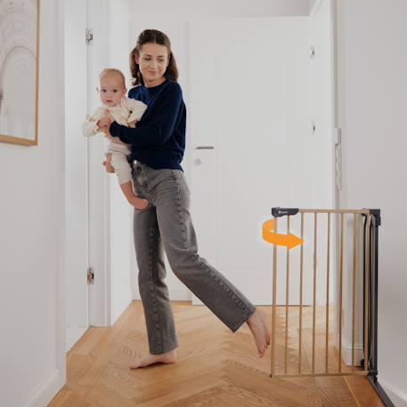 Barrière de sécurité bébé truus slim 75-105 cm à fixation par pression sans perçage Grey+White 4 - vertbaudet enfant 