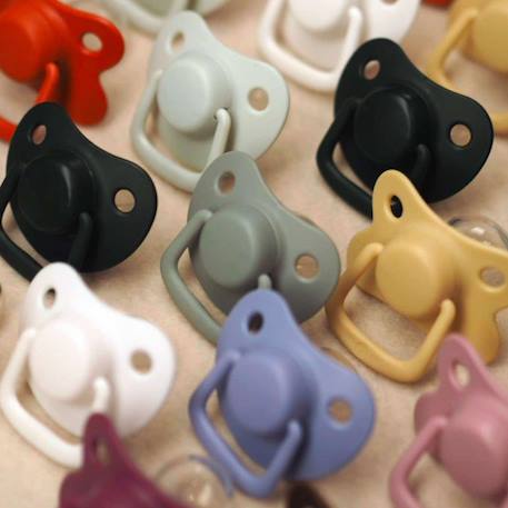 Lot de 2 sucettes anatomique en silicone Gris+Pêche+Terracotta 18 - vertbaudet enfant 