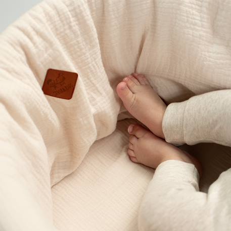 Couffin bébé avec matelas habillage et drap housse jeanne Beige+Blanc+Bleu+Camel+Écru+Gris clair+Rose+Terracotta+Vert de gris 2 - vertbaudet enfant 