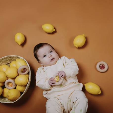 Hochet sensoriel donut fruits Jaune+Orange+Rouge+Vert+Violet 2 - vertbaudet enfant 