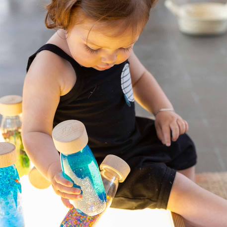 Bouteille sensorielle float magic flottante Bleu+Jaune+Marron+Rose+Rouge+Vert 12 - vertbaudet enfant 
