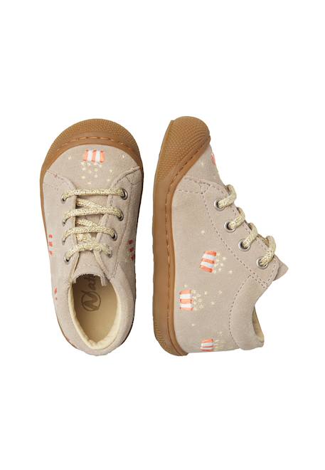 Chaussures premiers pas bébé fille en daim cocoon, broderies pop-corn Beige-platine 4 - vertbaudet enfant 