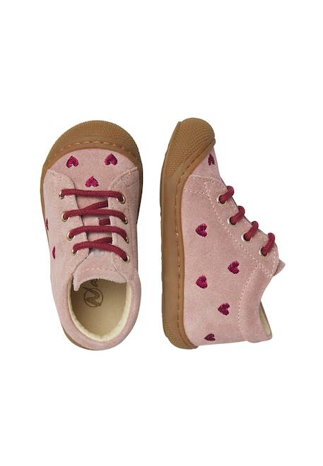 Chaussures premiers pas bébé fille en daim cocoon, broderies cœurs Rose-violet+Sable-platine 4 - vertbaudet enfant 